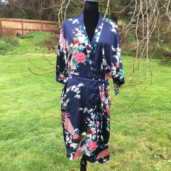 3/$20 Oriental Village Silk Robe - Picture 3 of 10